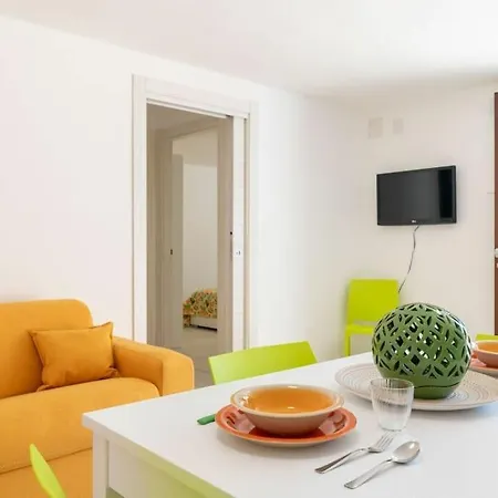Certosa Raro Villas Collection אוסטוני